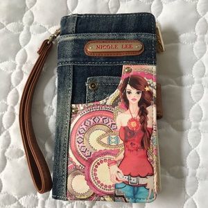 Nicole Lee wallet